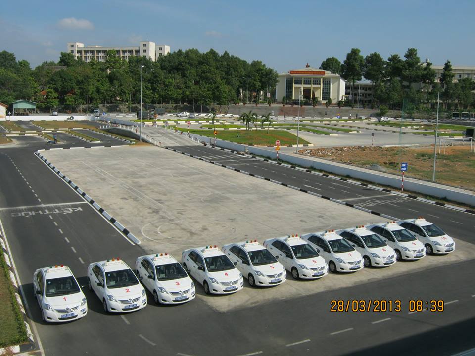 Học lái xe Ô Tô - Bài 8 Cho xe vào nơi đỗ
